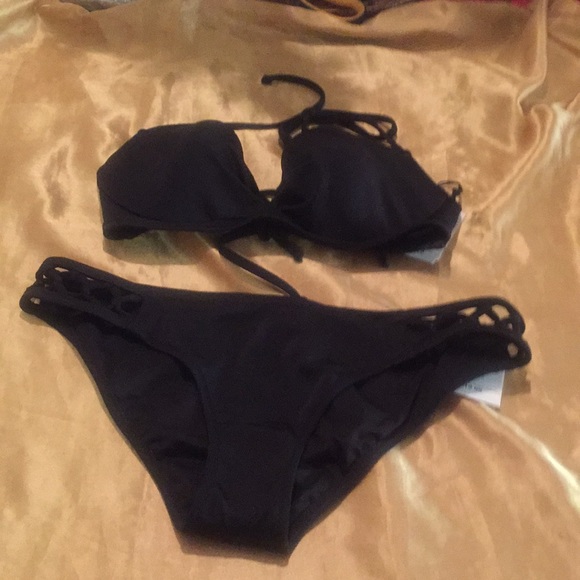 Shade & Shore Other - Black Bikini Set